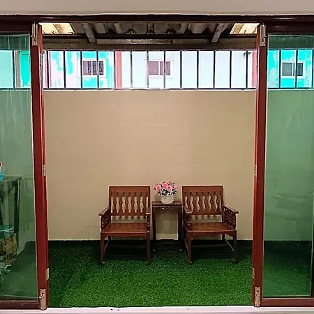 Happyhouse Laksi Station